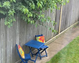 Urban Whiting is where the City and Lake meet. - Whiting - Patio