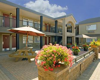 Canadas Best Value Inn-Prince George - Prince George - Building