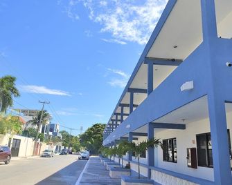 Fragata Departamentos - Puerto Morelos - Vista del exterior