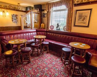 Black Horse Inn - Louth - Lounge