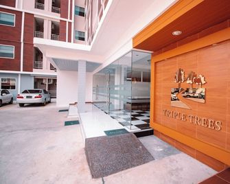 Triple Trees Village - Lam Luk Ka