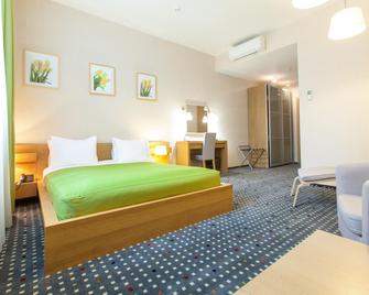 Meridian Hotel - Samara - Kamar Tidur