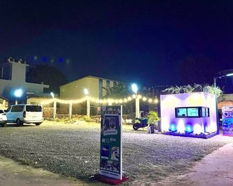 It's a modern private condo in Sihanouk Ville - Krong Preah Sihanouk - Building