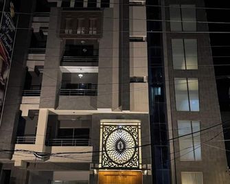 Sapphire Stays - Peshawar - Building