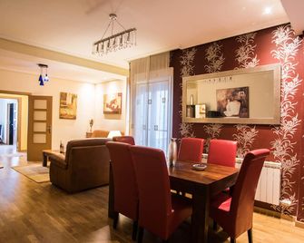 Special Offer, Luxurious And Spacious Apartment With Terraces In The Center Logroño - Logroño - Essbereich