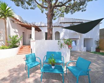 Villa Aida Luxury Apartments & Spa - Ischia - Patio