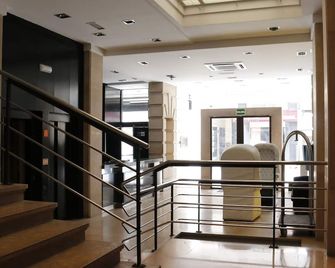 Hotel Clarin - Oviedo - Trappe