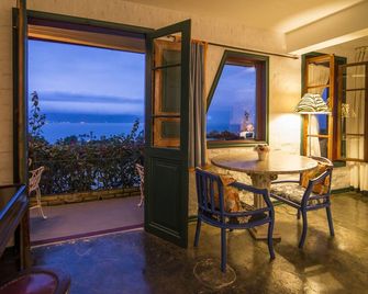 Hotel Maison Joly - Ilhabela - Essbereich