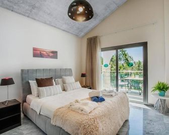 Latchi Escape Hotel and Suites - Neo Chorio - Bedroom