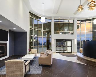 Best Western Premier Freeport Inn Calgary Airport - Calgary - Lobby