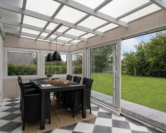 Stunning Home In Vemb With Wifi - Vemb - Patio