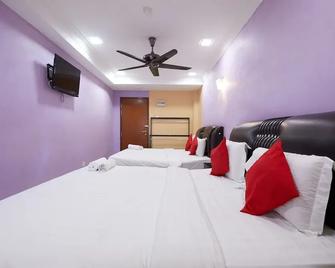 OYO 714 Arina Hotel - Bandar Baru Bangi - Ložnice