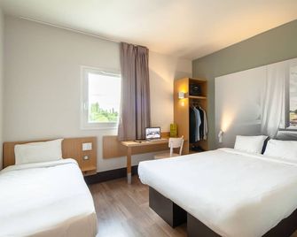 B&B HOTEL Creil Chantilly - Крей - Спальня