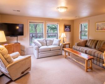 Castle Mountain Lodge - Estes Park - Wohnzimmer