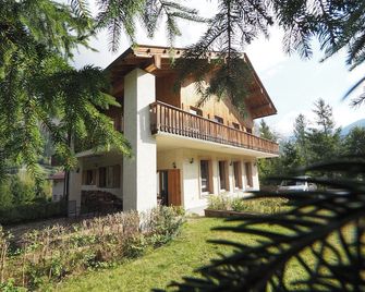 Cozy, family-run inn in the hiking area of the Hohe Tauern National Park - Rangersdorf - Gebäude
