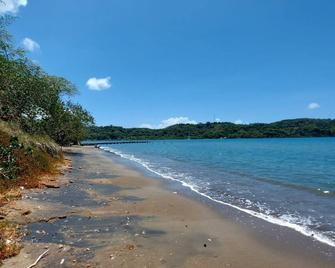 Charming 1-Bedroom House in St Thomas Jamaica - Morant Bay - Beach