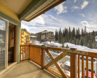 Convenient and located in the resort village - Sun Peaks - Balcony