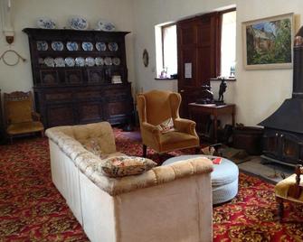 Greenham Hall - Wellington - Living room