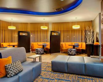 Courtyard by Marriott Madison East - Madison - Lounge