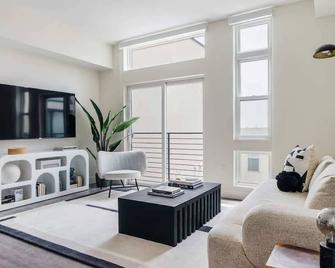 Fifty Shapes of Modern - Skyline Loft - Zuni Lofts - دنفر (كولورادو) - غرفة معيشة