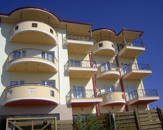 Hotel Metropole - Leptokarya - Bâtiment