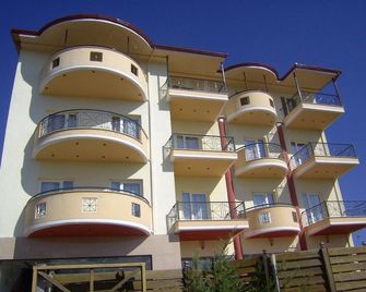 Hotel Metropole - Leptokarya - Gebäude