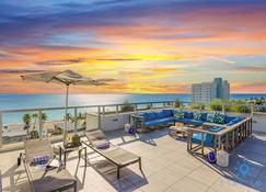 Ocean View Balcony Beachfront Rooftop Pool - Hollywood - Varanda
