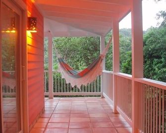 Sea Cottage - Charming And Romantic With A Stunning View - Coral Bay - Balcony