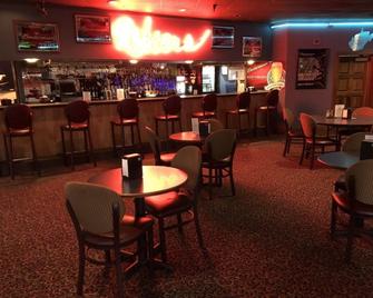 Holiday Lodge Hotel & Conference Center - Oak Hill - Bar