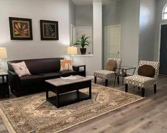 Austin Home - Austin - Sala de estar