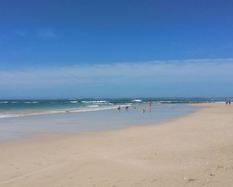 Paradise Self-Catering Units - Jeffrey’s Bay - Beach