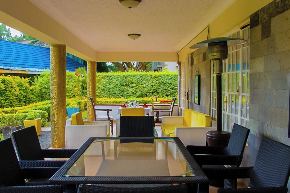 The Blixen Resort & Spa thumbnail 3