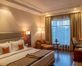 هوارد بلازا ذي فيرن، أغرا - اغرا - غرفة نوم