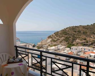 Christof Studios - Agia Galini