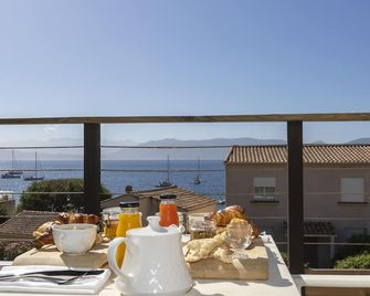 Auberge Kallisté - Eco Label - Serra-di-Ferro - Balkon