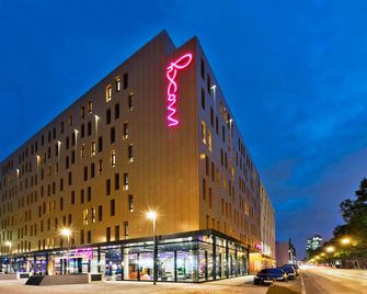 Moxy Frankfurt East - פרנקפורט אם מיין - בניין
