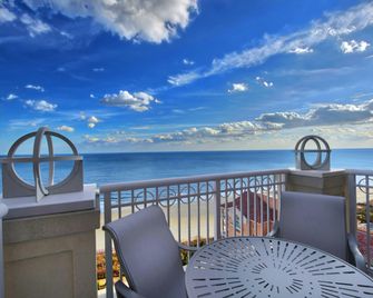 Marriott's OceanWatch Villas at Grande Dunes, A Marriott Vacation Club Resort - Myrtle Beach - Balcony