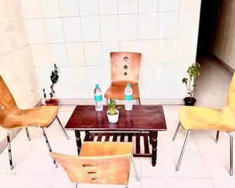 Hotel Sita Grand - Shamshabad - Building