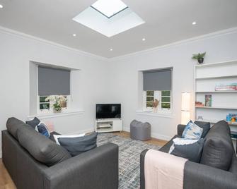 Historical Holmehill Lodge - Dunblane - Living room