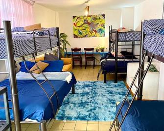 Free Spirit Hostel Guadalajara - Guadalajara - Habitación