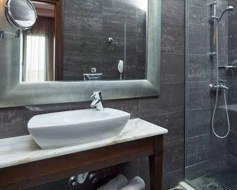 Mediterranean Princess- Adults Only - Paralia - Baño