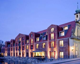 Dormero Hotel Altes Kaufhaus Lüneburg - Lüneburg - Gebäude