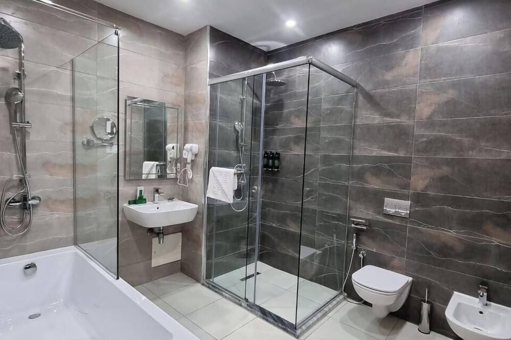 Grand Hotel Oran - Orán - Baño