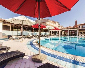 Hotel Villa Letan - Peroj - Pool
