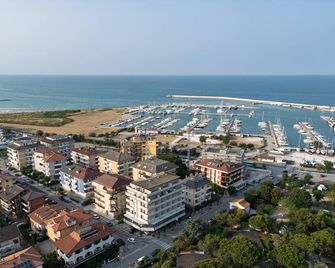 Hotel Riviera - Porto San Giorgio