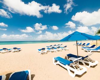 The Hamilton Beach Villas & Spa - Jessup's Village - חוף