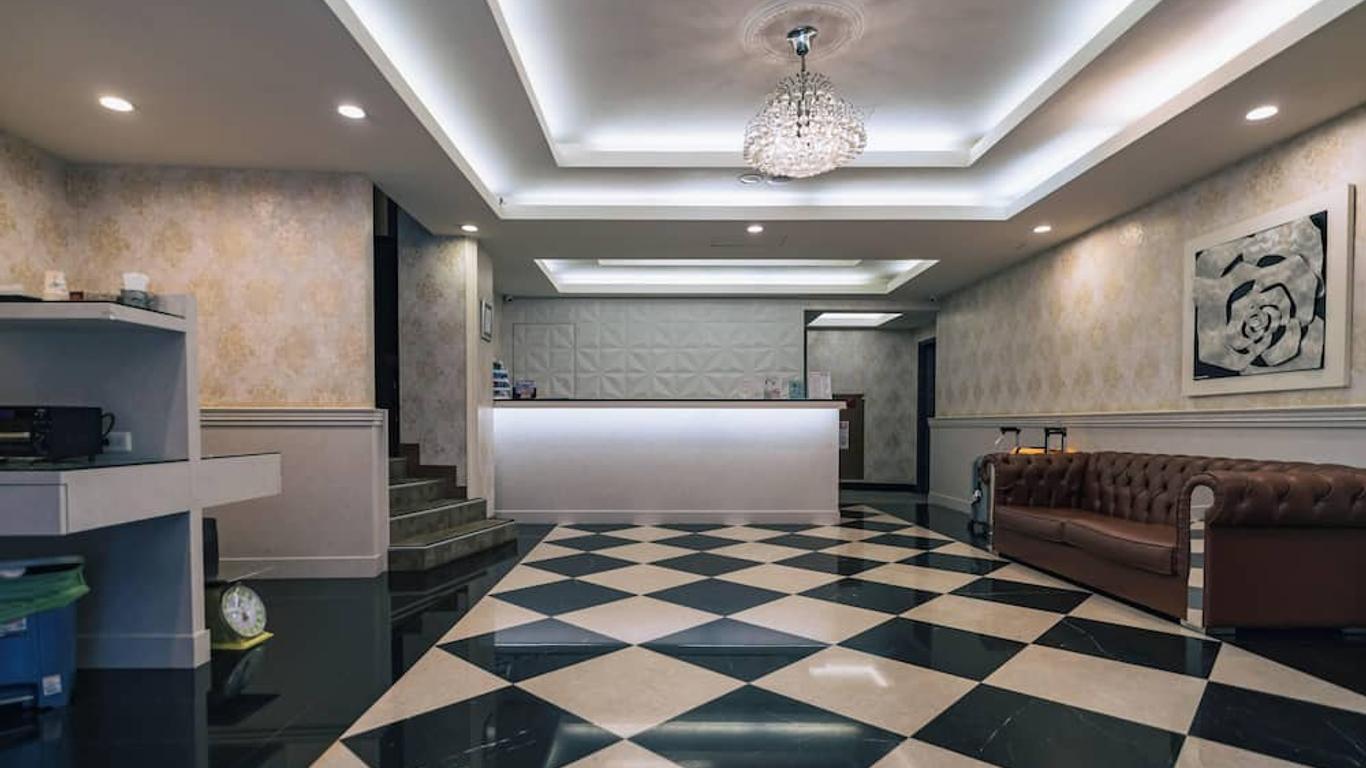 Hotel Puri