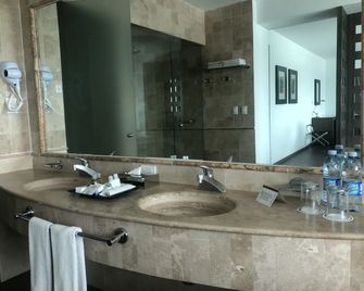 We Hotel Aeropuerto - Meksyk