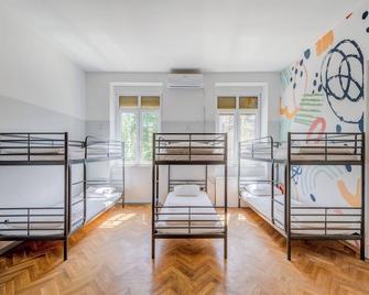 Hostel Colors Of Adriatic - Youth Only - Split - Schlafzimmer