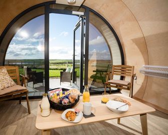 Belmullet Glamping - Belmullet - Living room